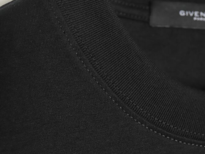 Luxury T-shirt (Noir Elite Collection) - Image 4